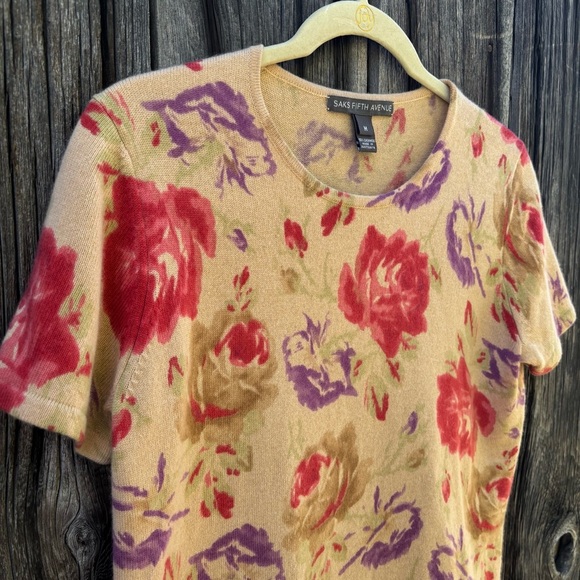 Saks Fifth Avenue Floral Short Sleeve 100% Cashmere Sweater Top Size S - Picture 4 of 9